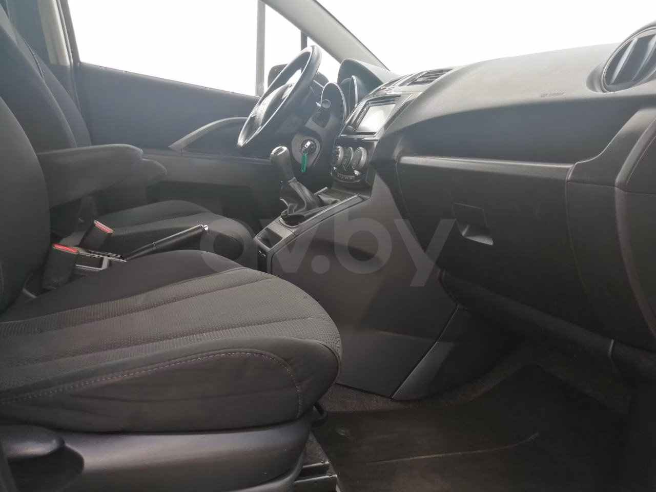 Mazda 5 фото 20