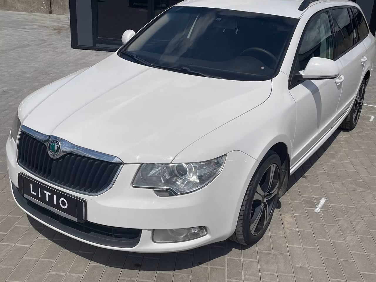 Skoda Superb фото 2