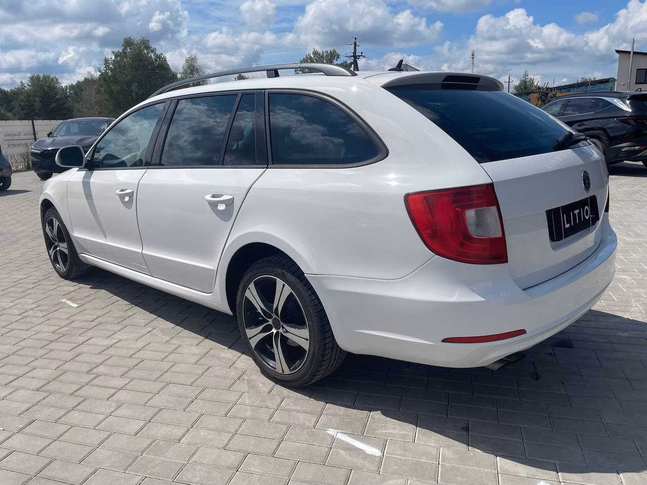 Skoda Superb фото 5