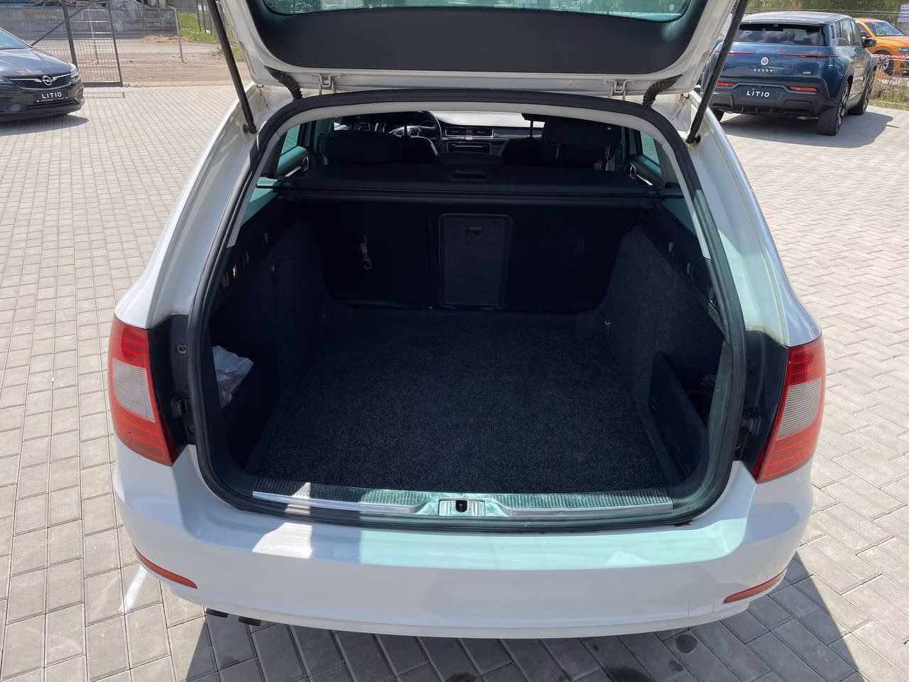 Skoda Superb фото 7