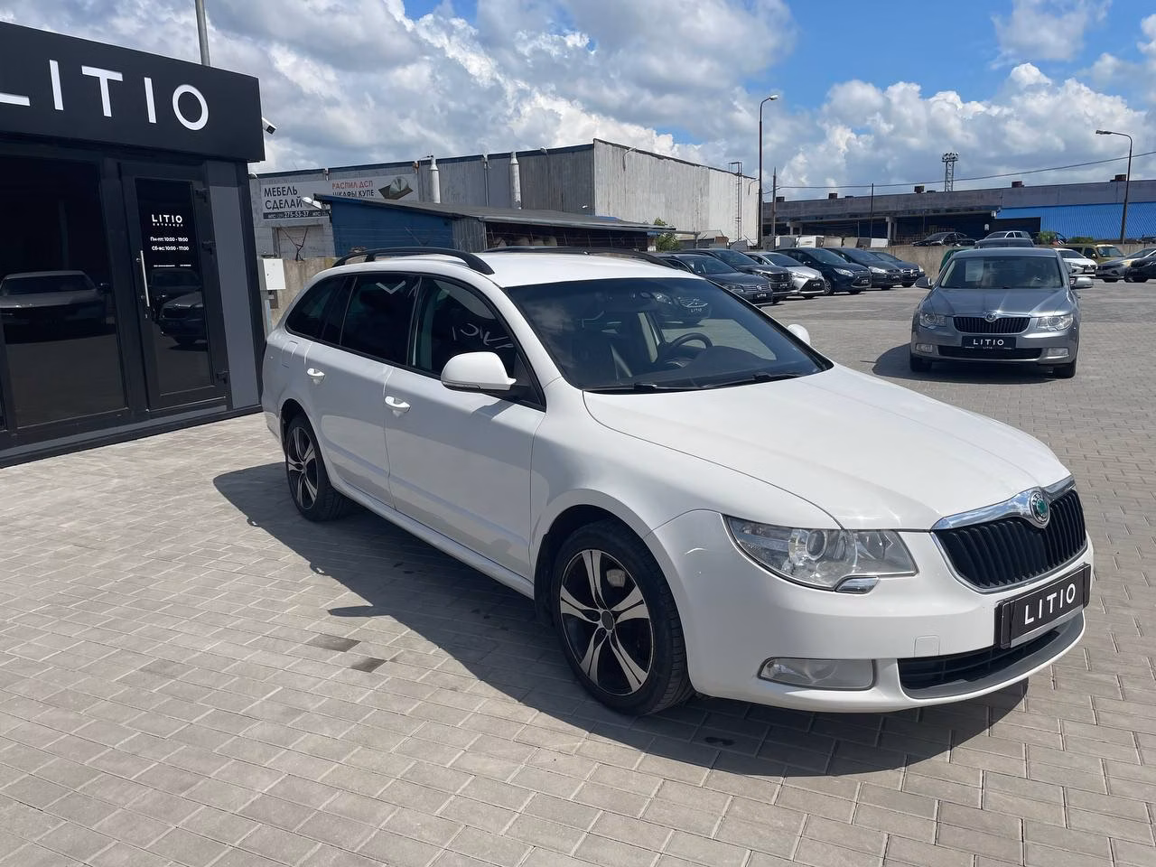 Skoda Superb фото 11