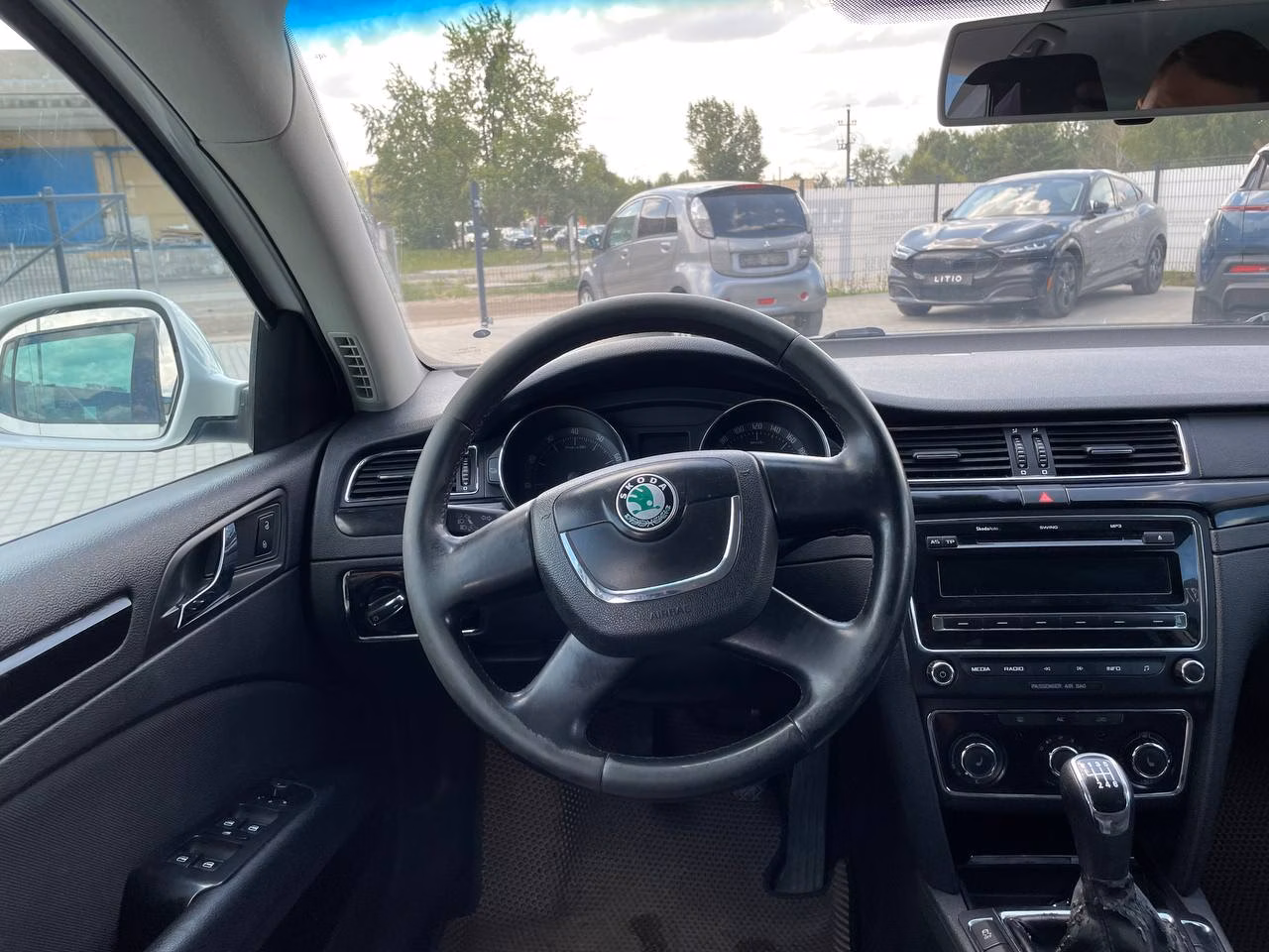 Skoda Superb фото 13