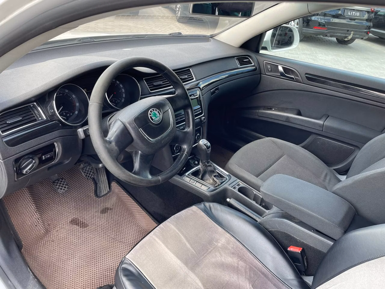 Skoda Superb фото 15