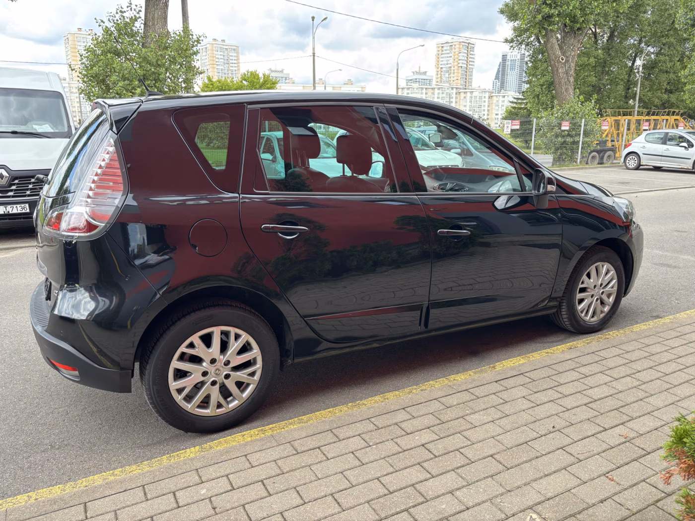 Renault Scenic фото 6