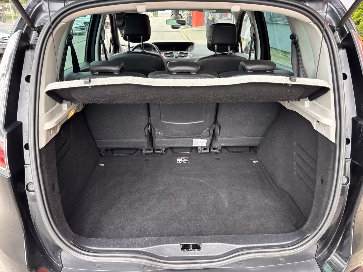 Renault Scenic фото 11