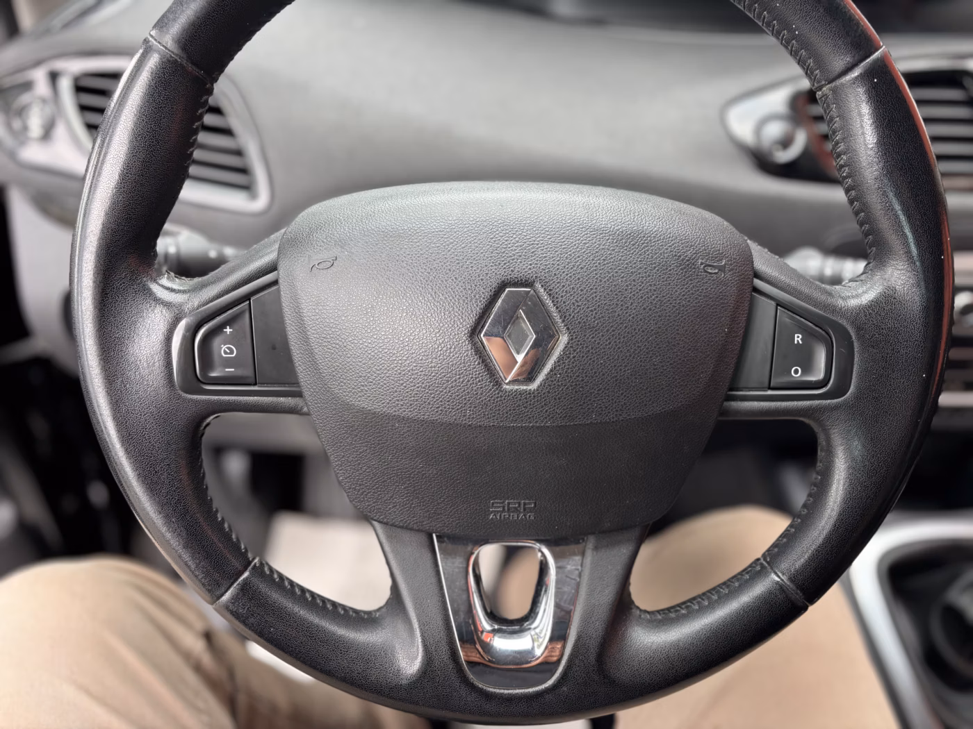 Renault Scenic фото 13