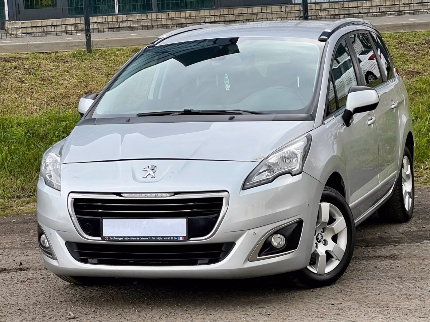 Peugeot 5008 фото 2