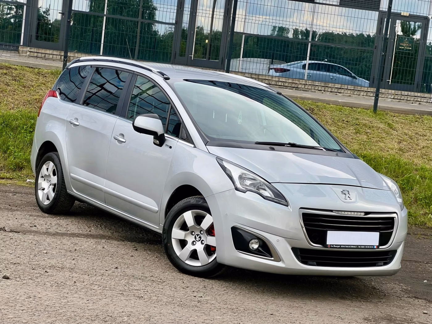Peugeot 5008 фото 3
