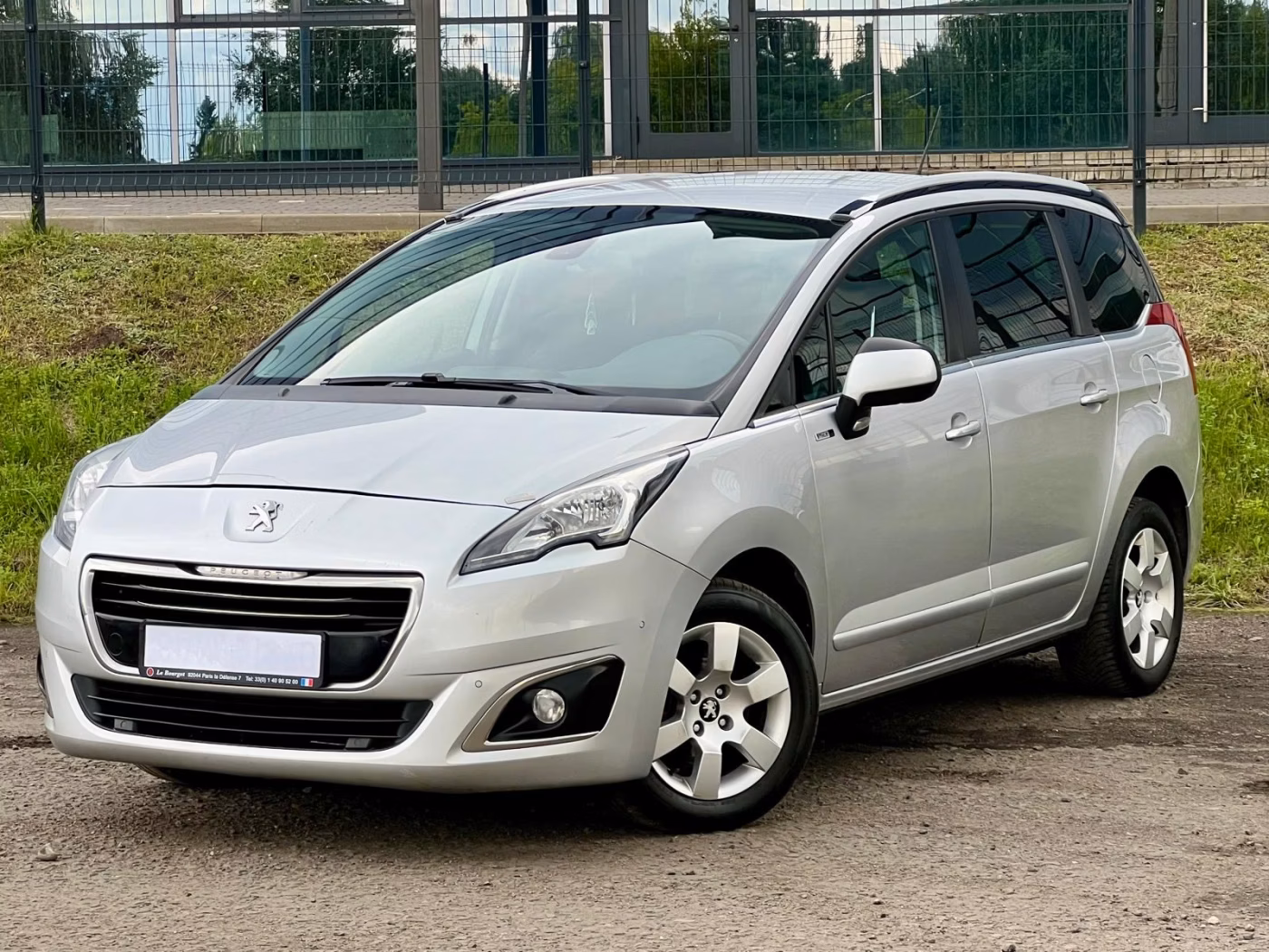 Peugeot 5008 фото 4