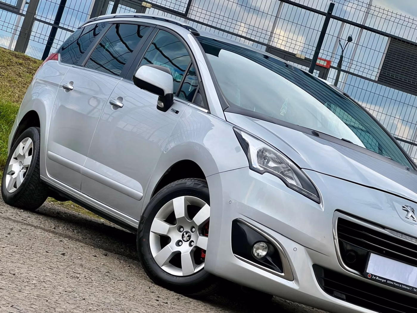 Peugeot 5008 фото 5