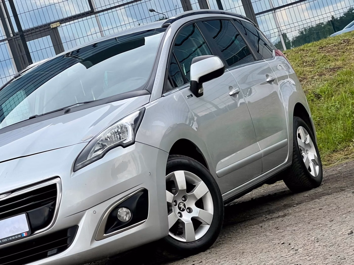 Peugeot 5008 фото 6