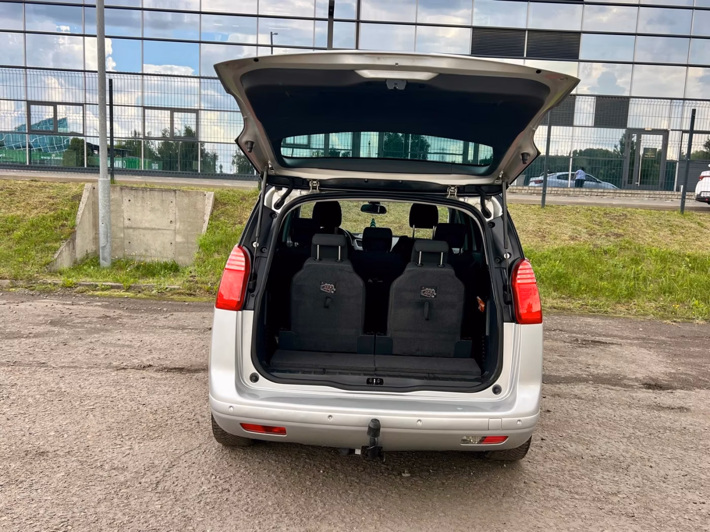 Peugeot 5008 фото 15