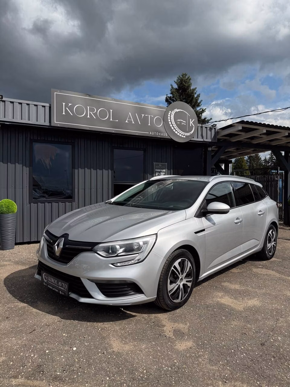 Renault Megane фото 2