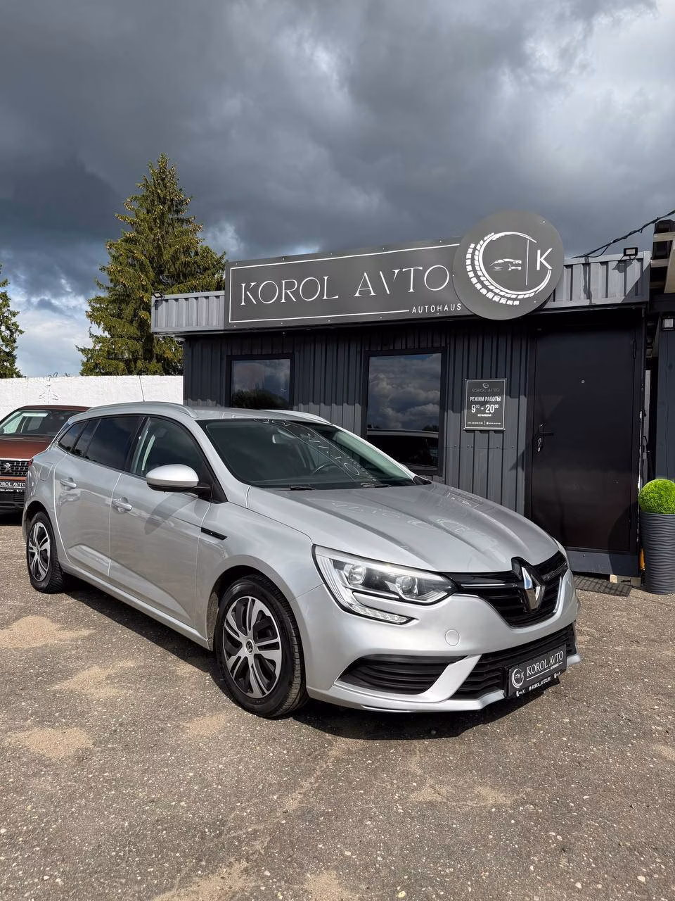 Renault Megane фото 3