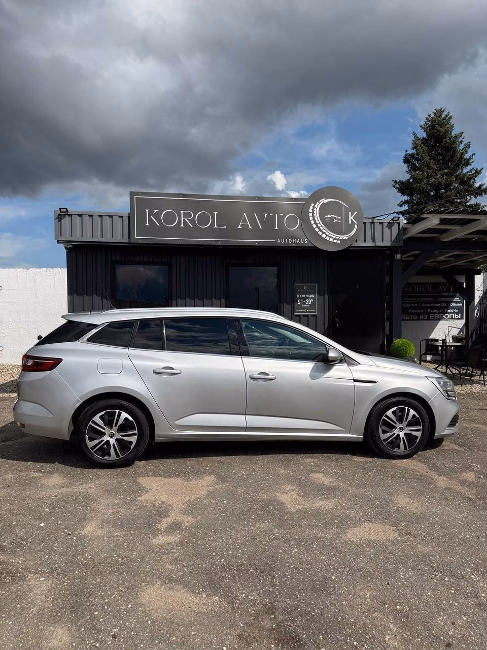 Renault Megane фото 9
