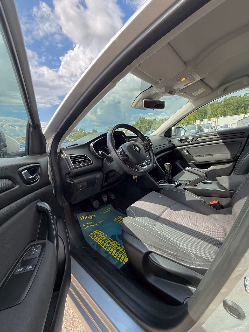 Renault Megane фото 16