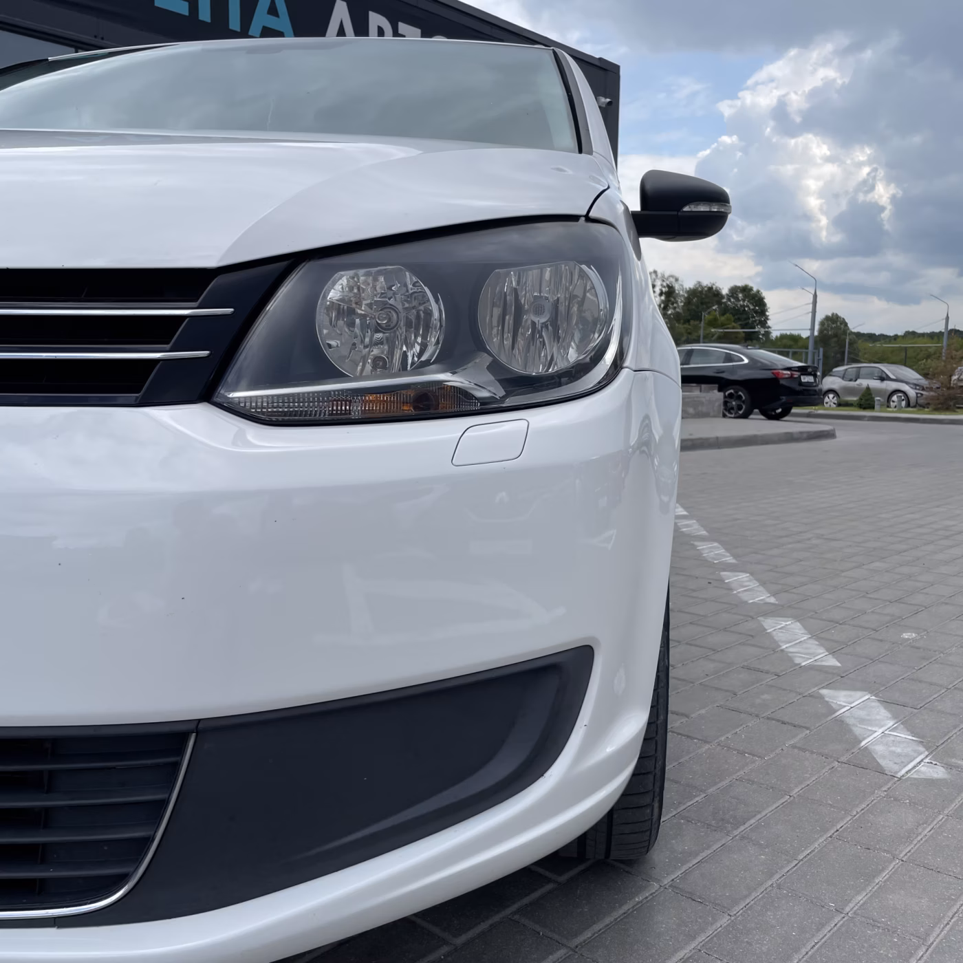 Volkswagen Touran фото 9