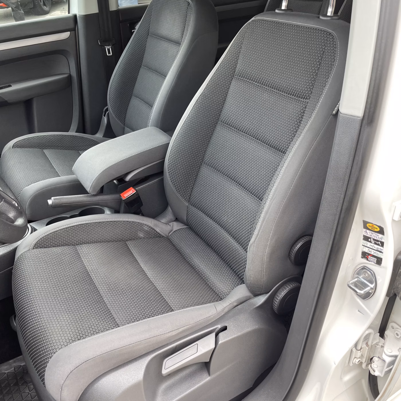 Volkswagen Touran фото 12