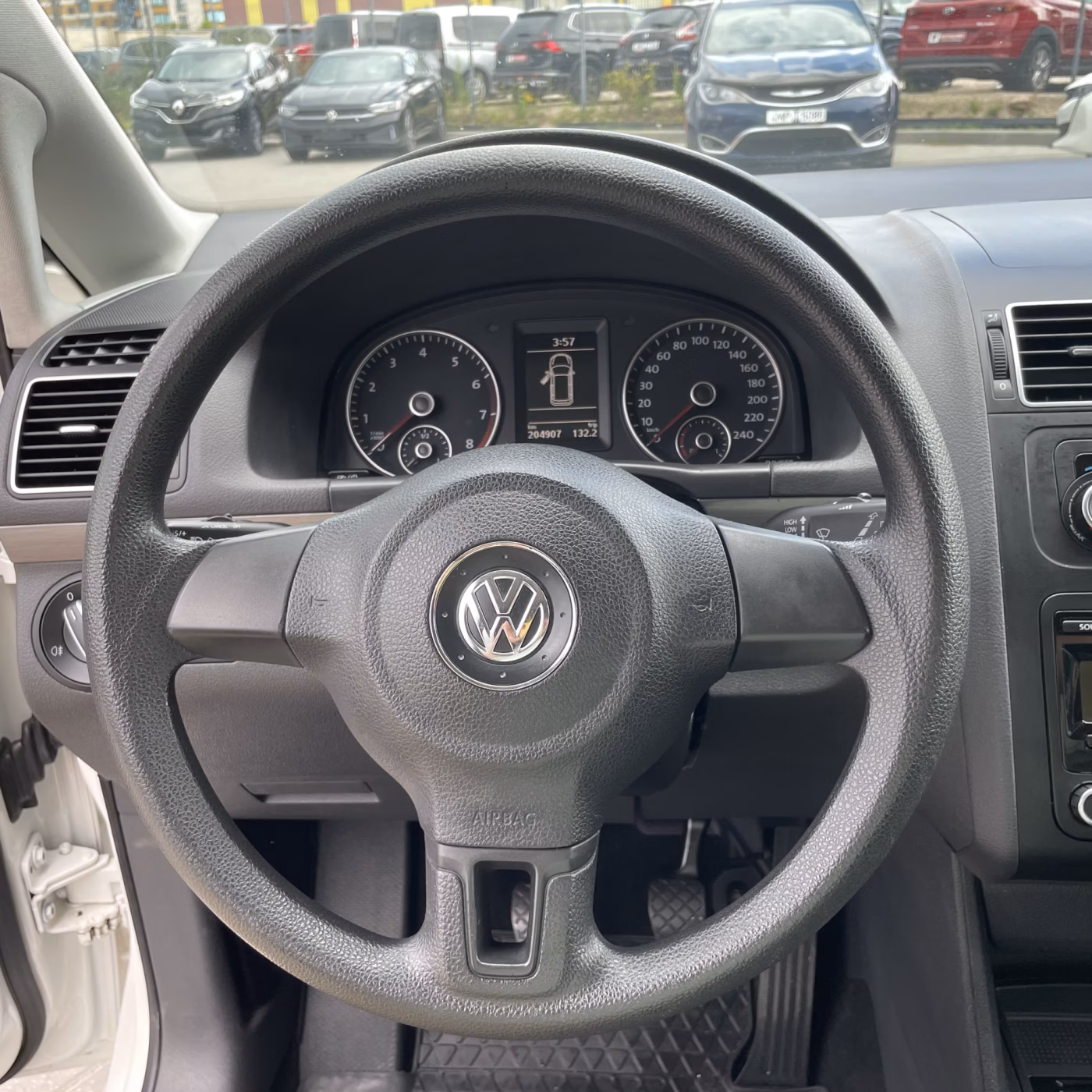 Volkswagen Touran фото 14