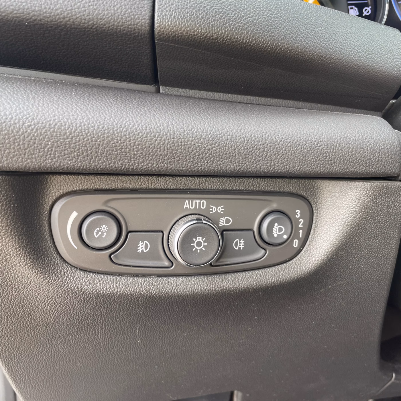 Opel Insignia фото 14