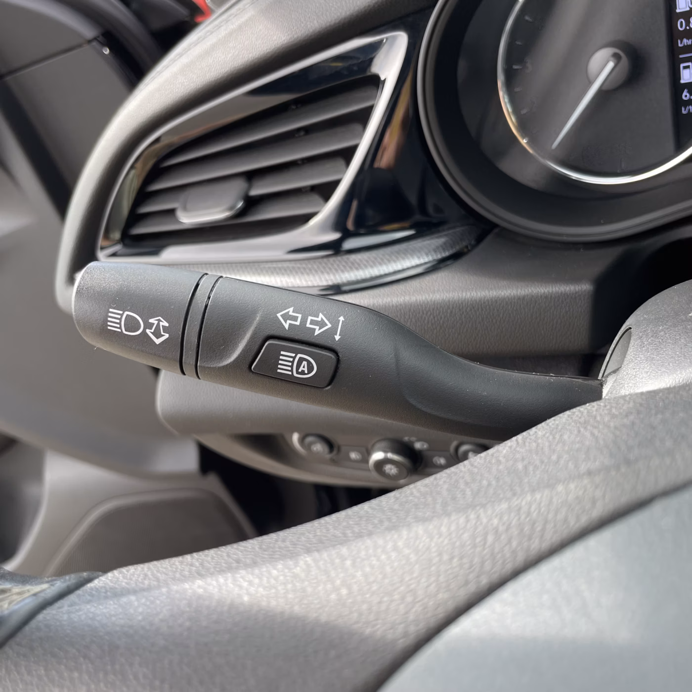 Opel Insignia фото 17