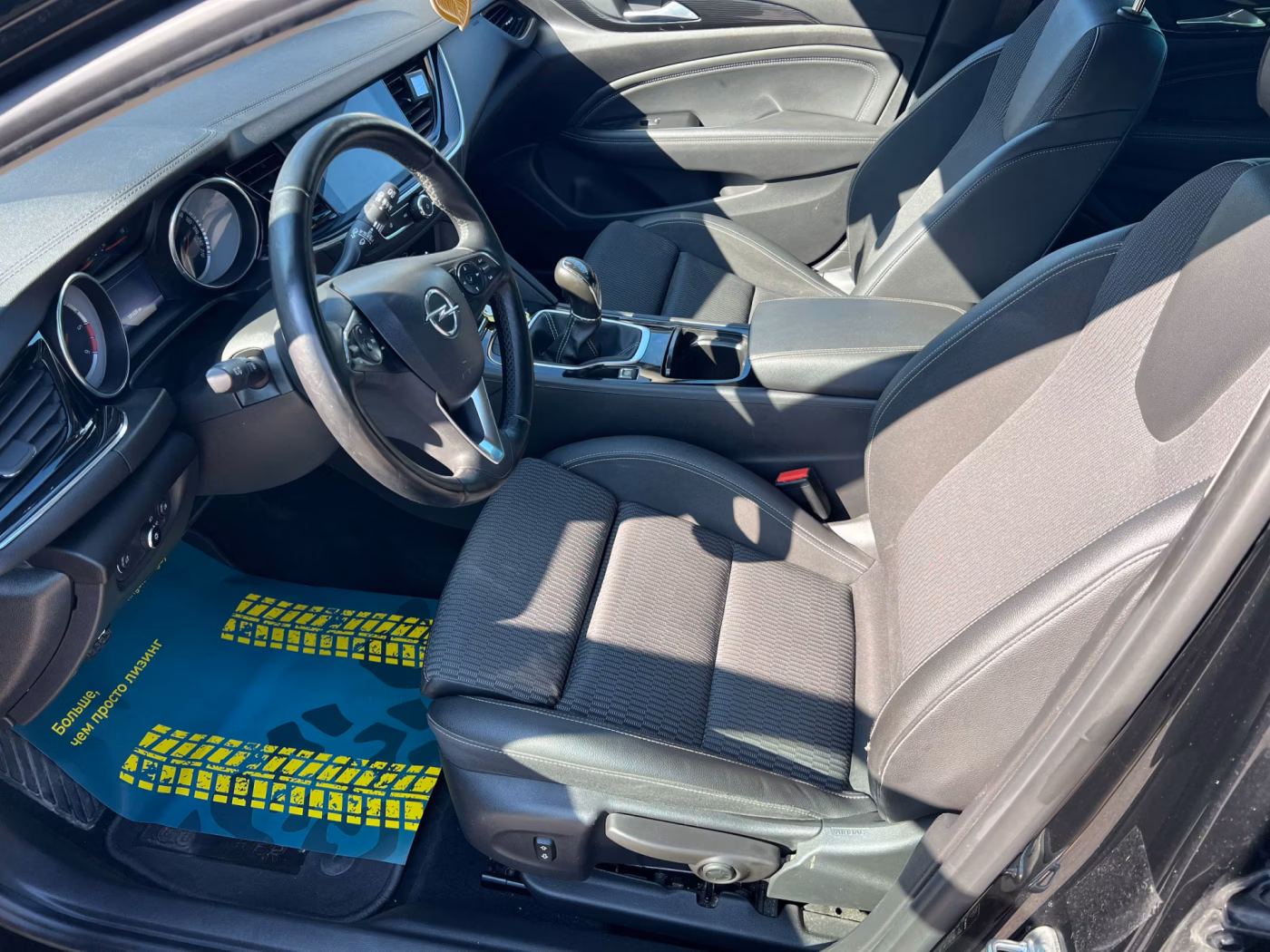 Opel Insignia фото 9