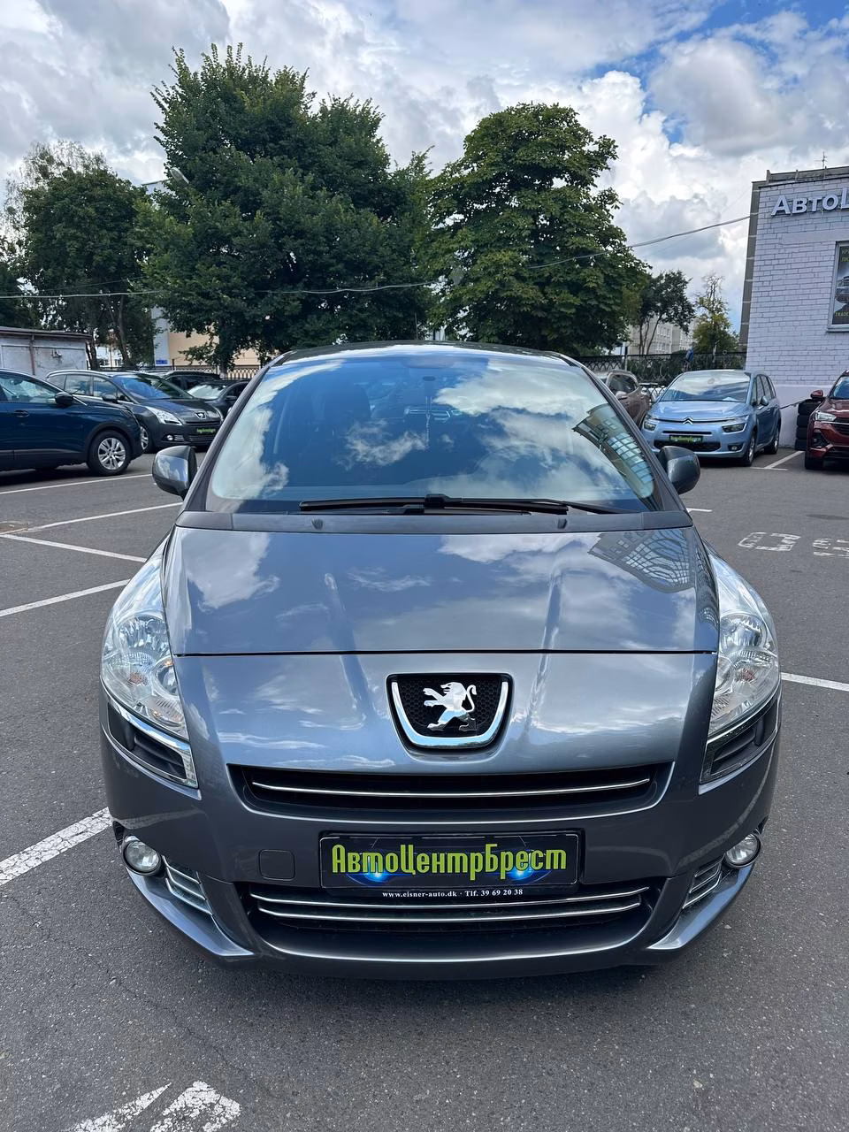 Peugeot 5008 фото 3
