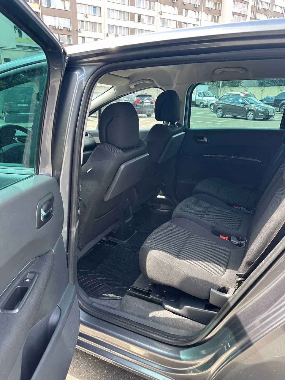 Peugeot 5008 фото 19