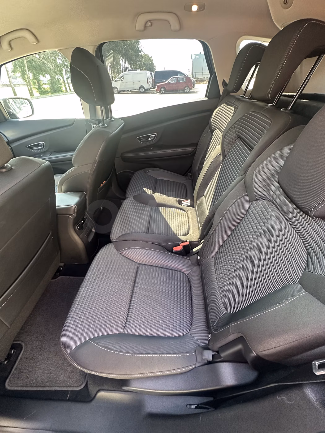 Renault Scenic фото 14