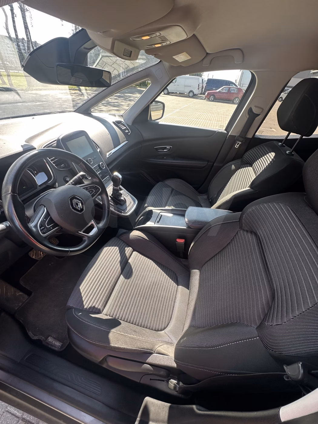Renault Scenic фото 17