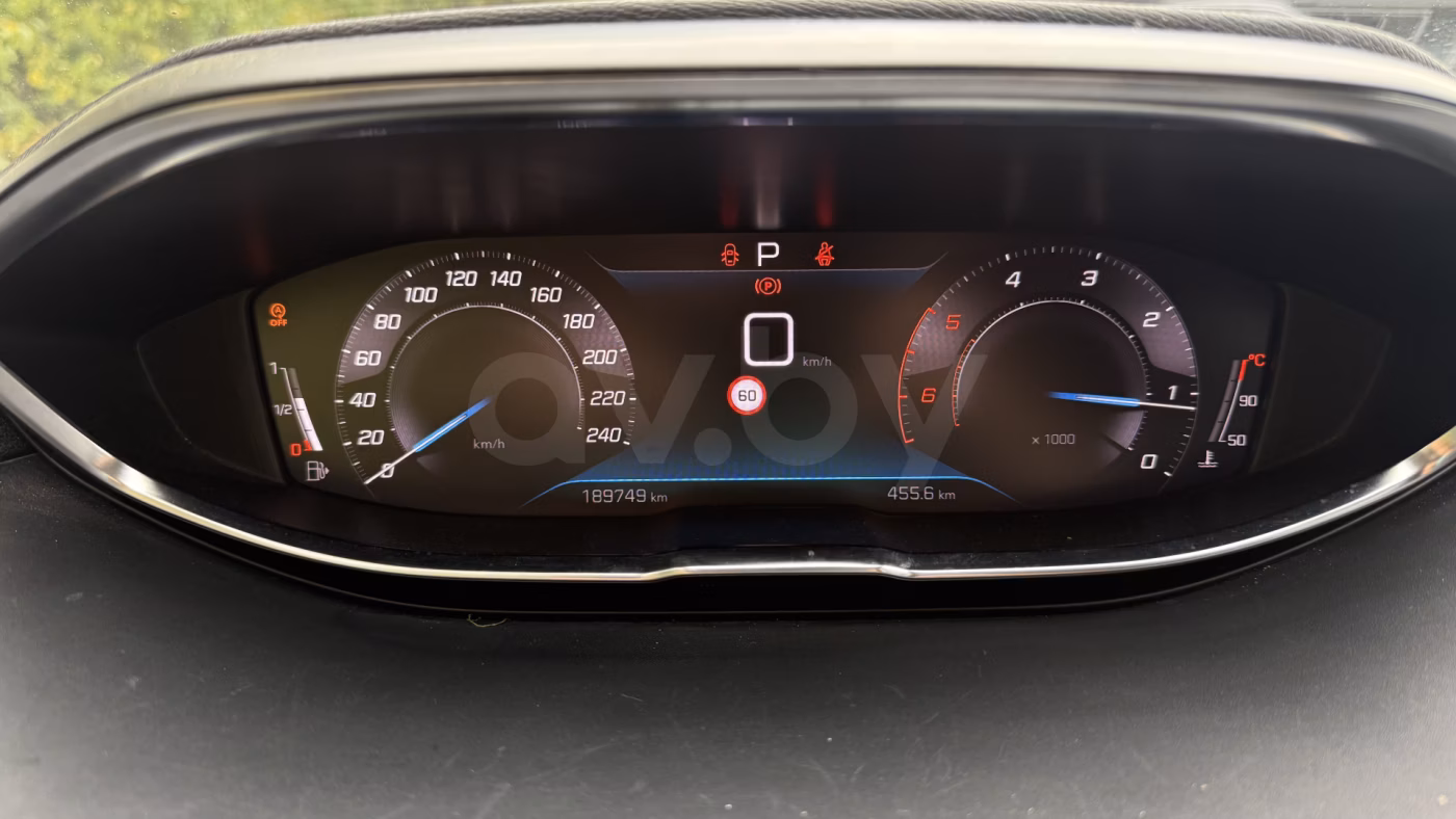 Peugeot 5008 фото 7