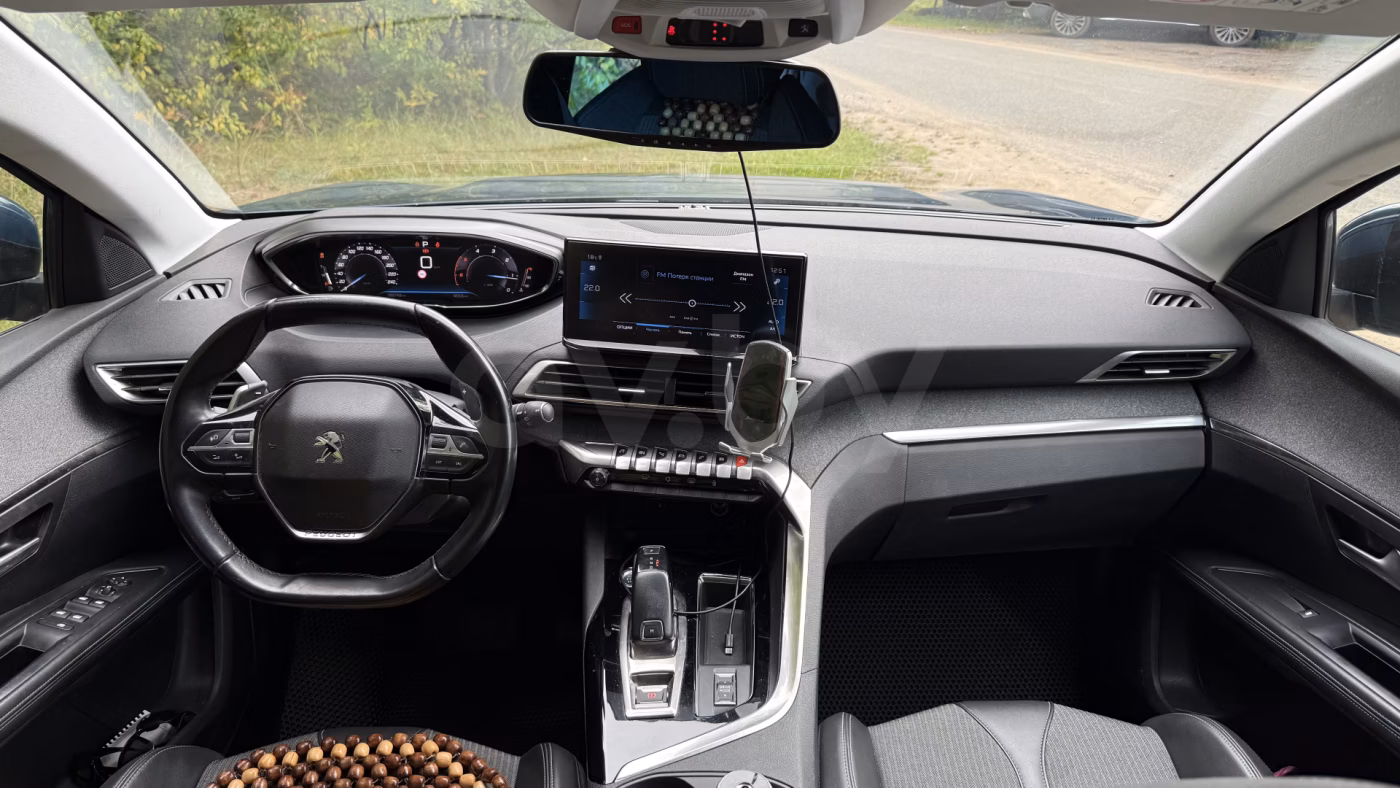 Peugeot 5008 фото 12