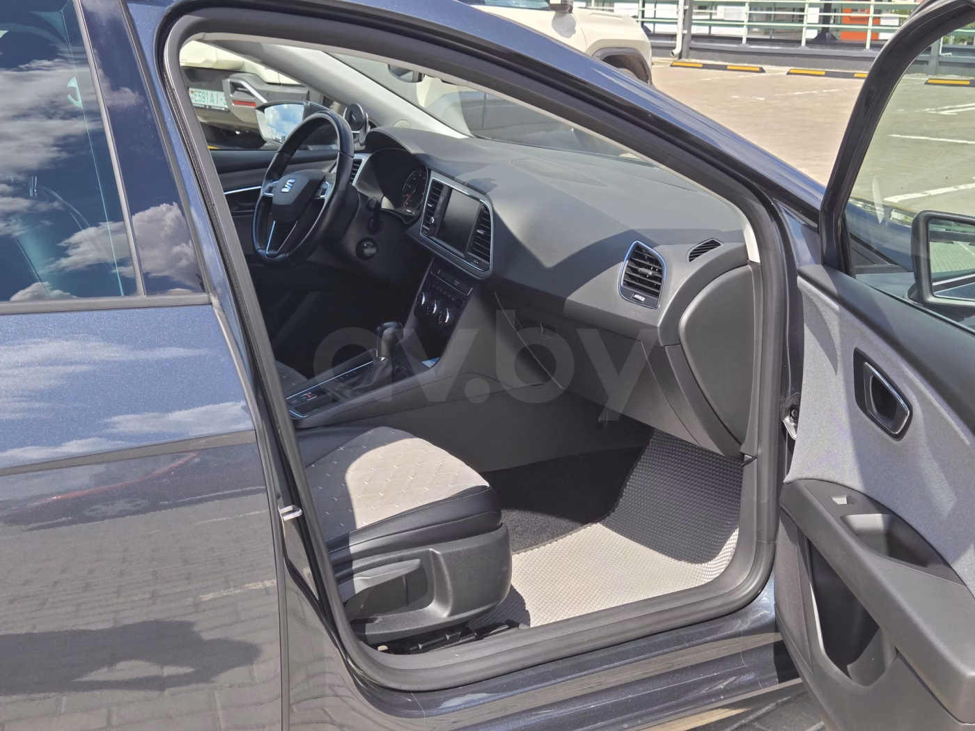 SEAT Leon фото 10
