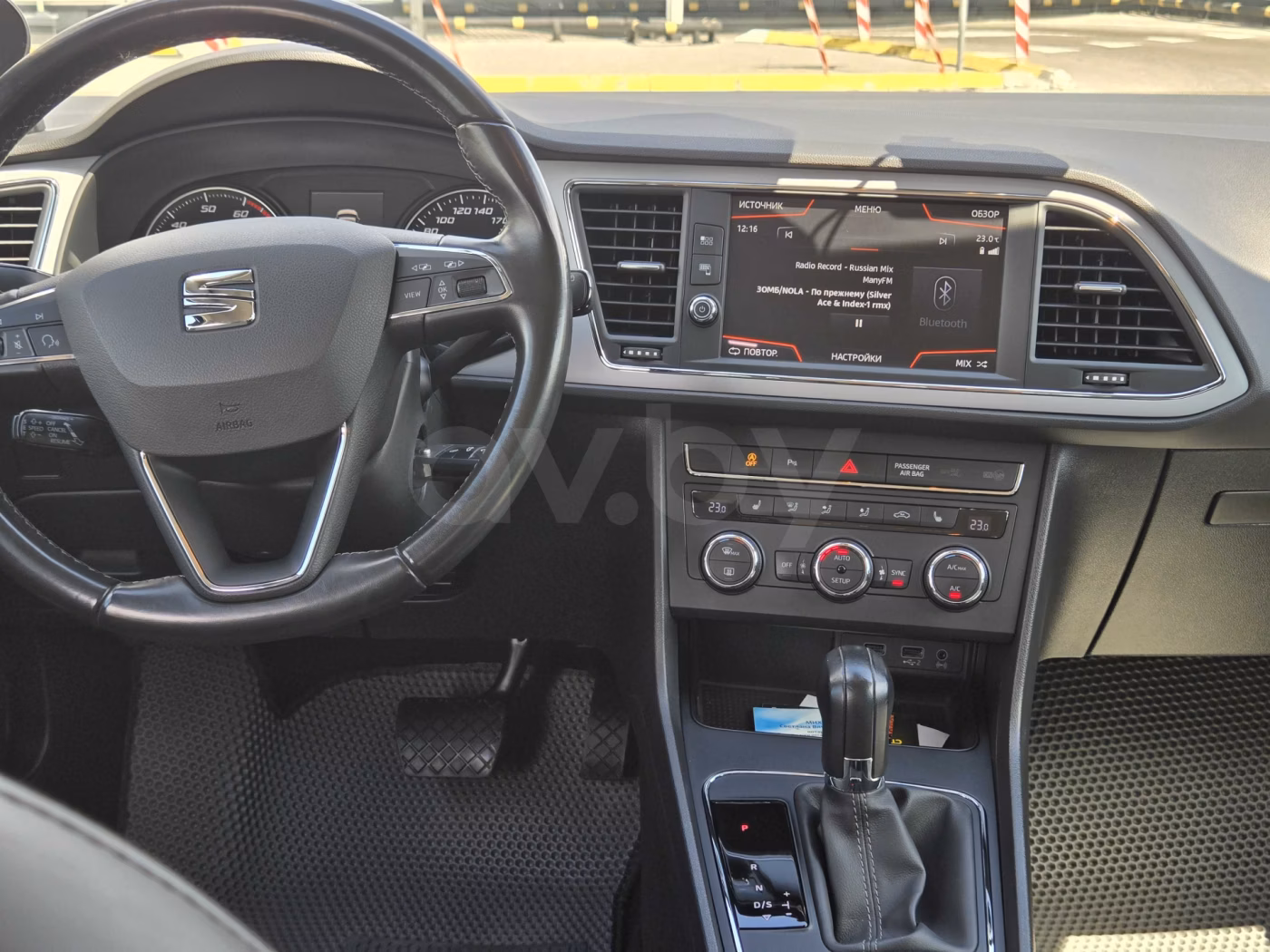 SEAT Leon фото 13