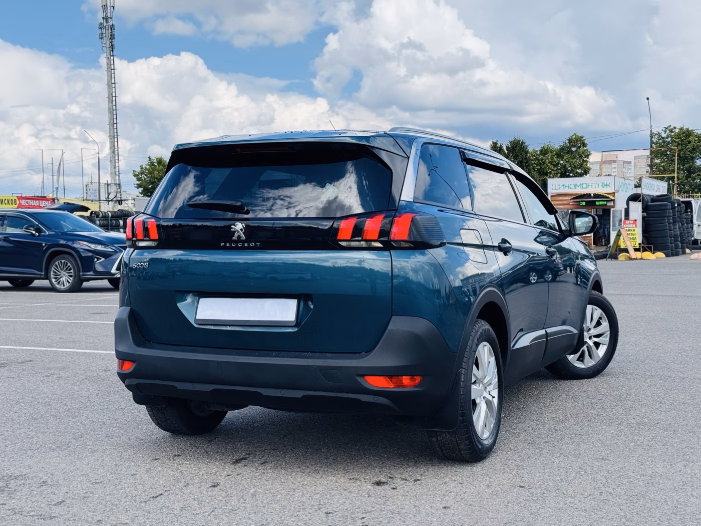 Peugeot 5008 фото 2