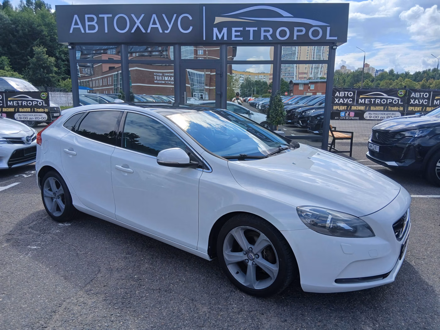 Volvo V40 фото 2