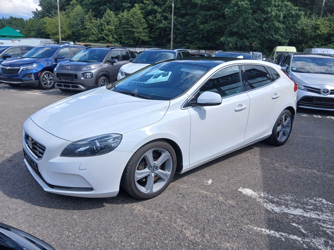Volvo V40 фото 3