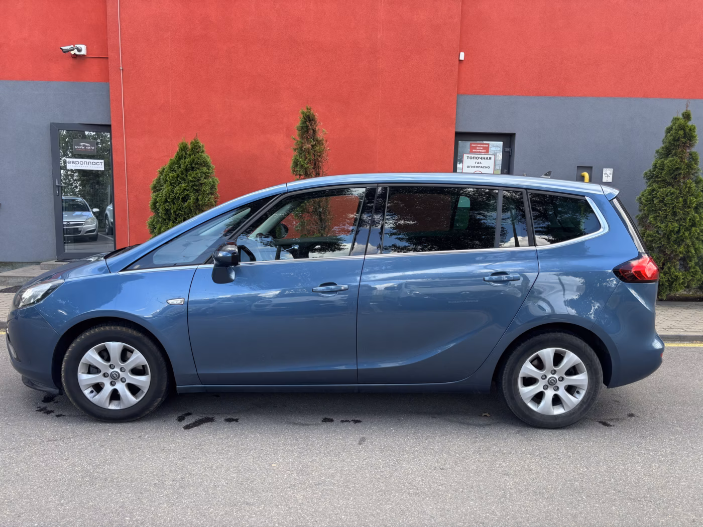 Opel Zafira фото 3