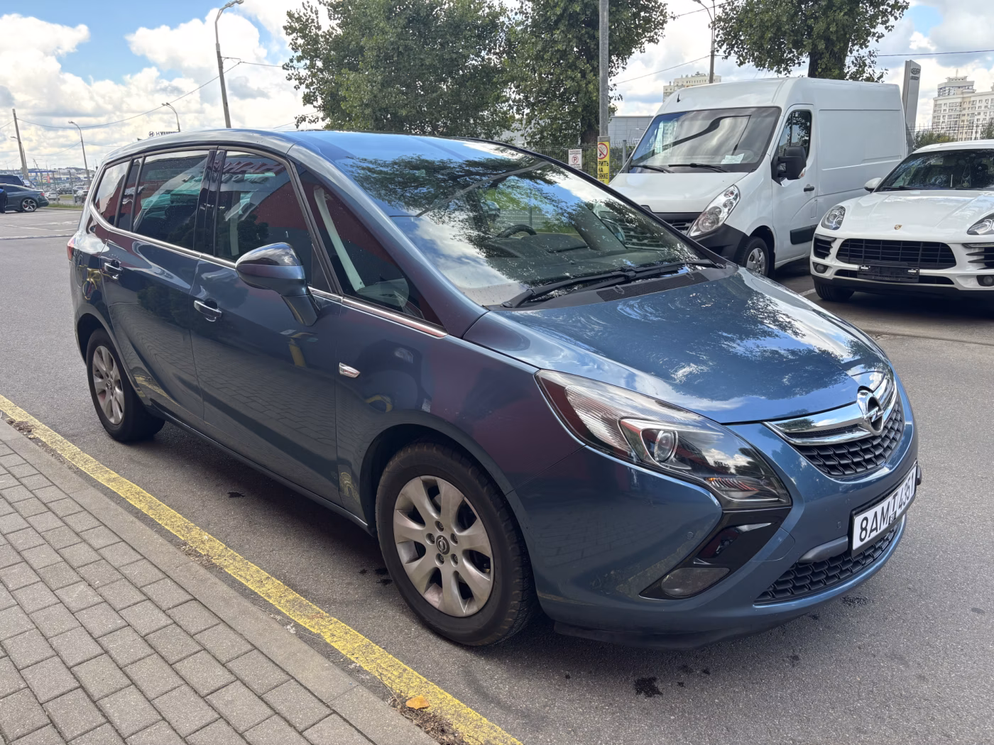 Opel Zafira фото 5