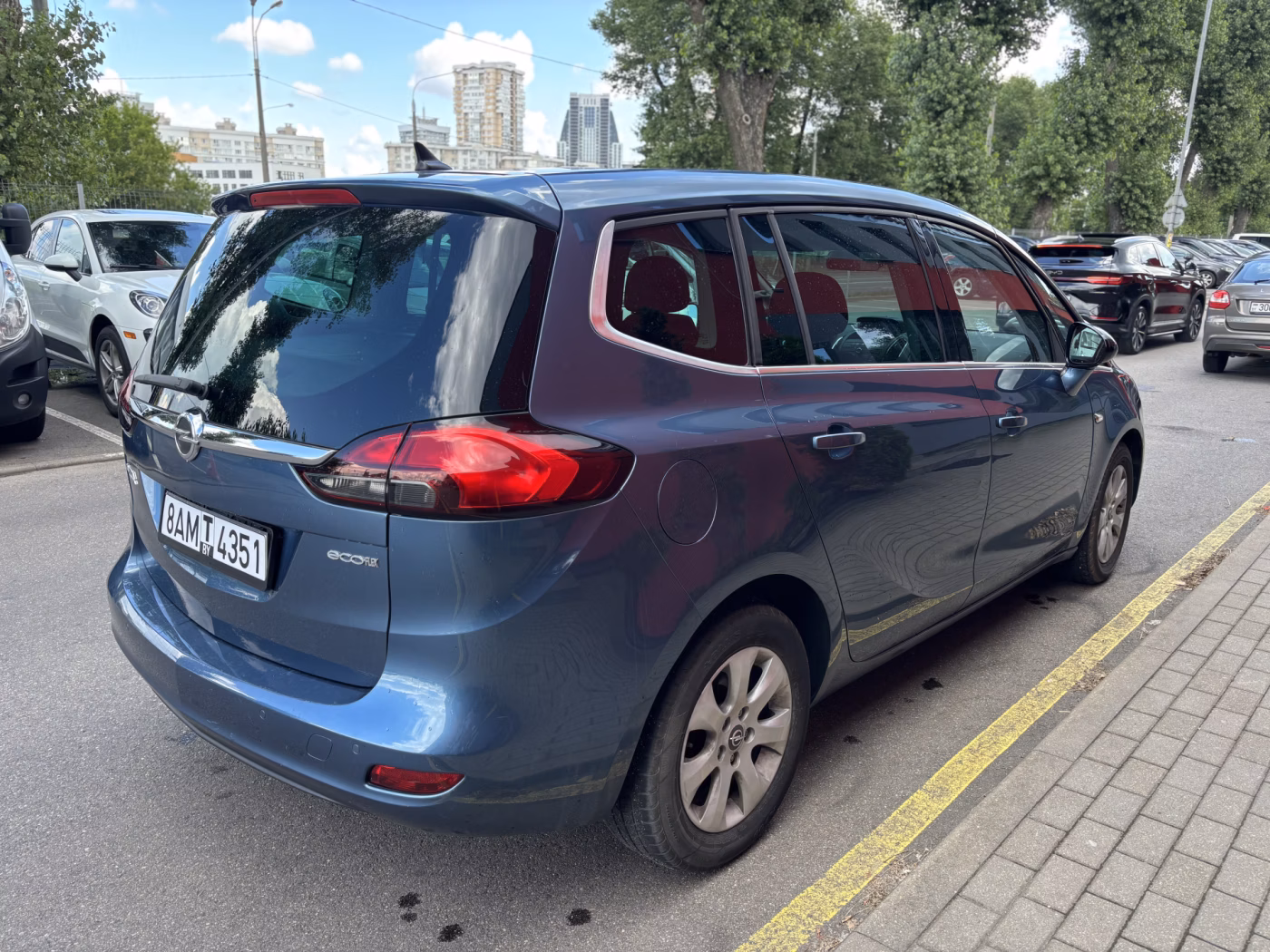 Opel Zafira фото 7