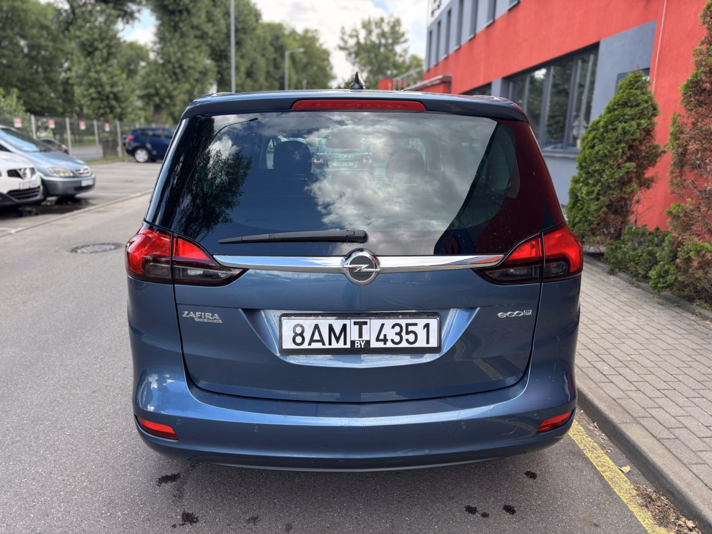 Opel Zafira фото 8