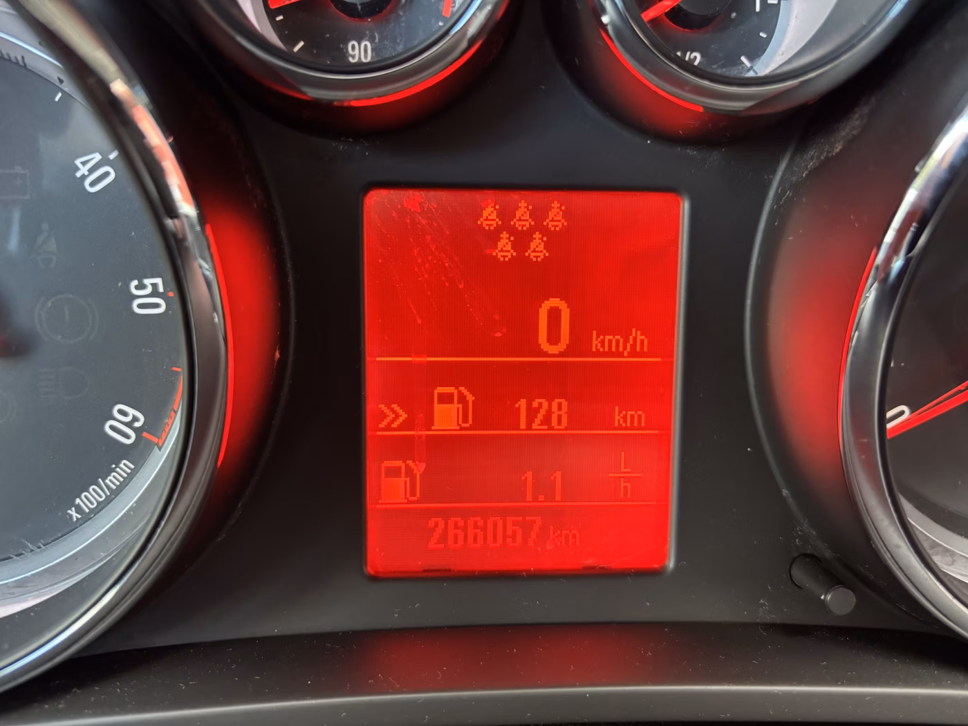 Opel Zafira фото 16