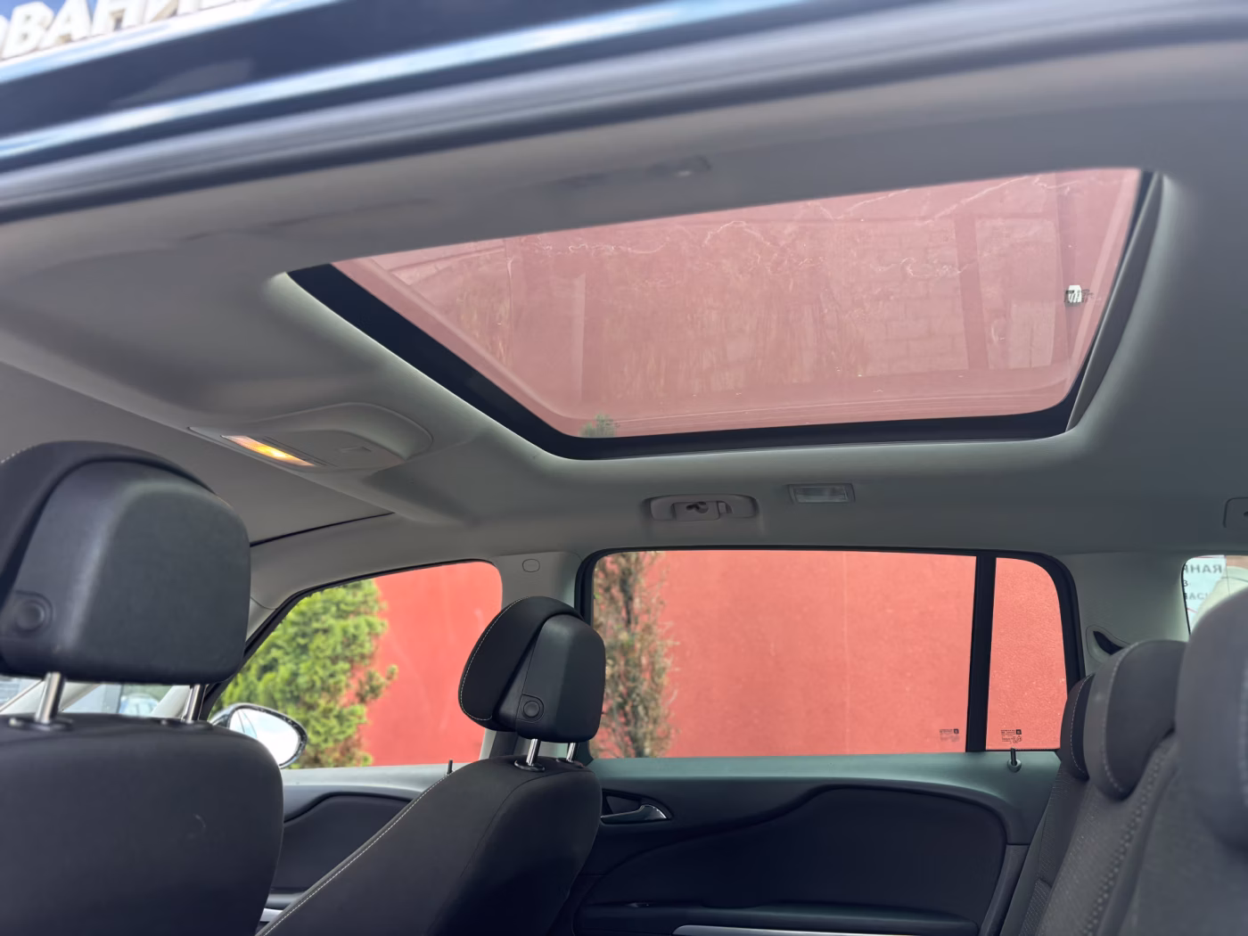 Opel Zafira фото 18