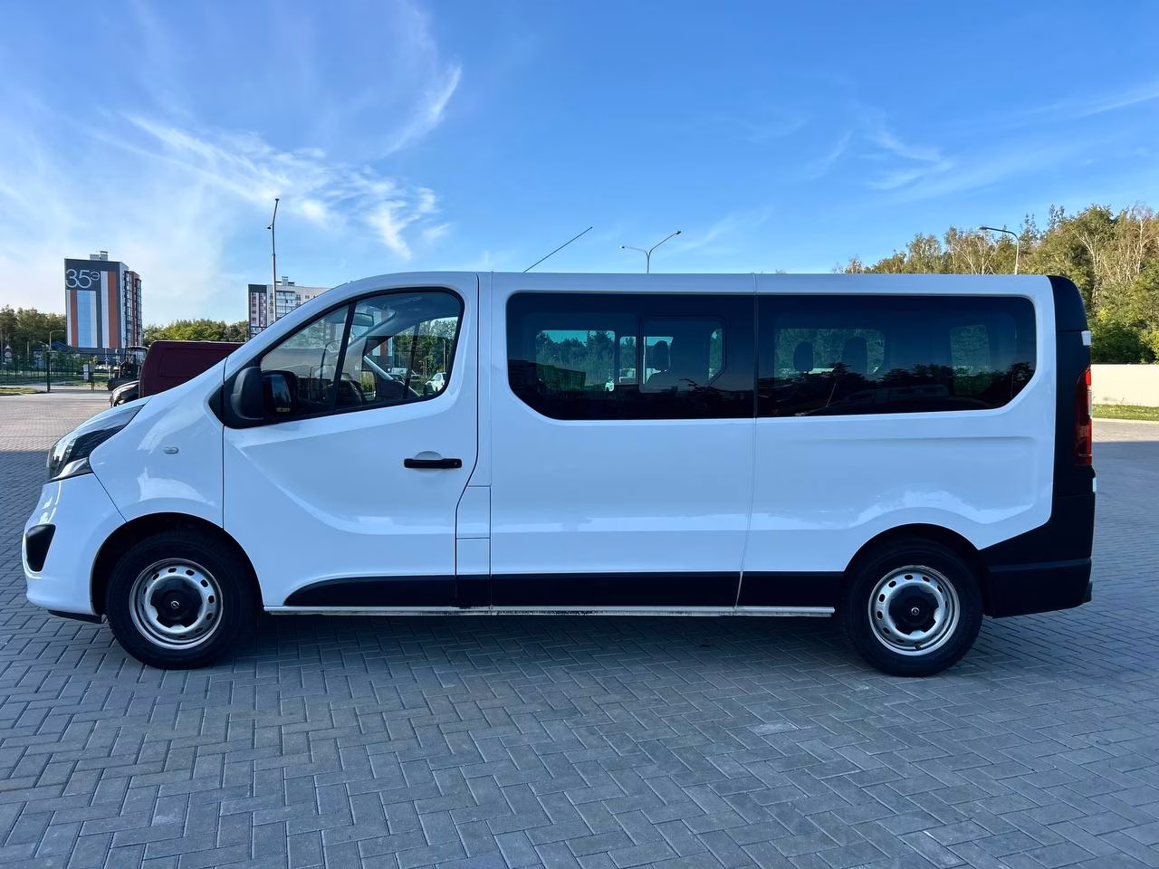 Opel Vivaro фото 4