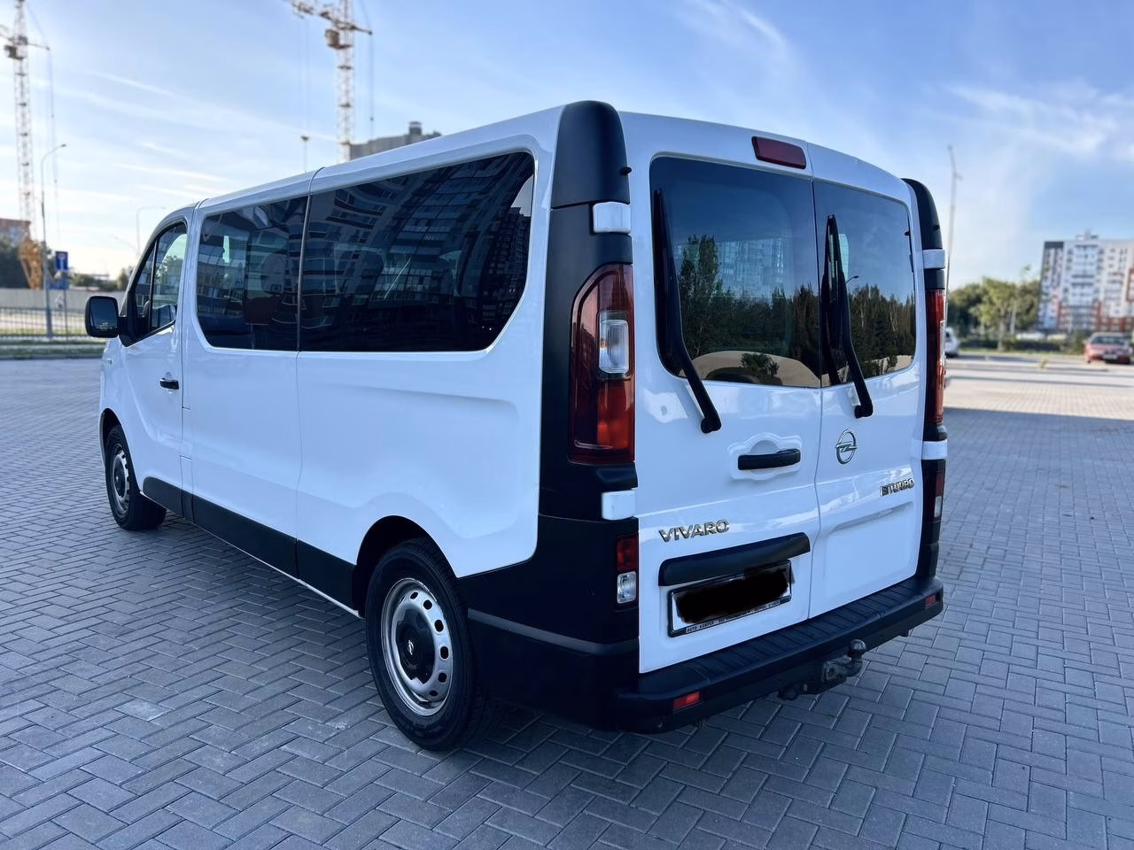 Opel Vivaro фото 6