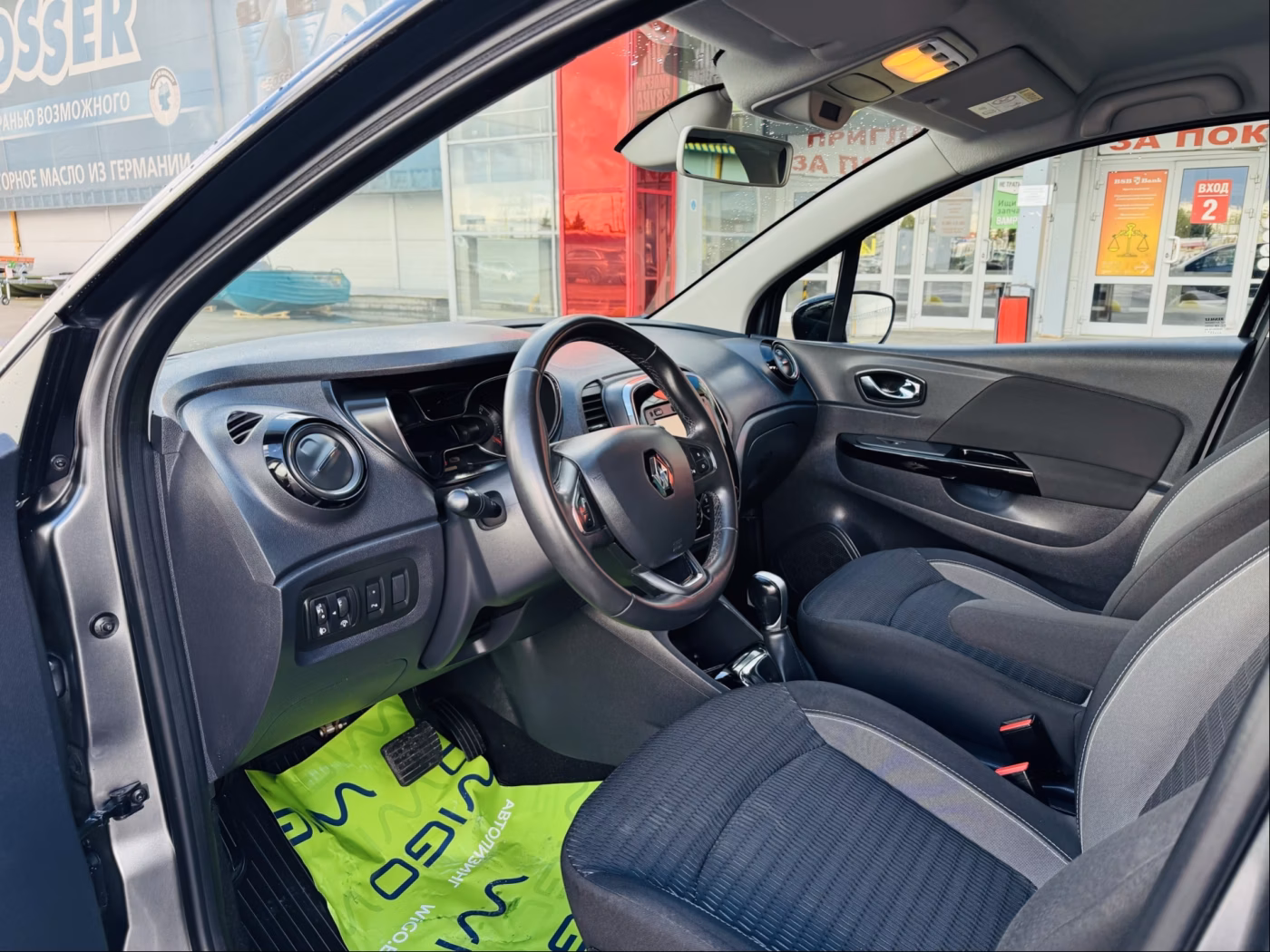 Renault Kaptur фото 5