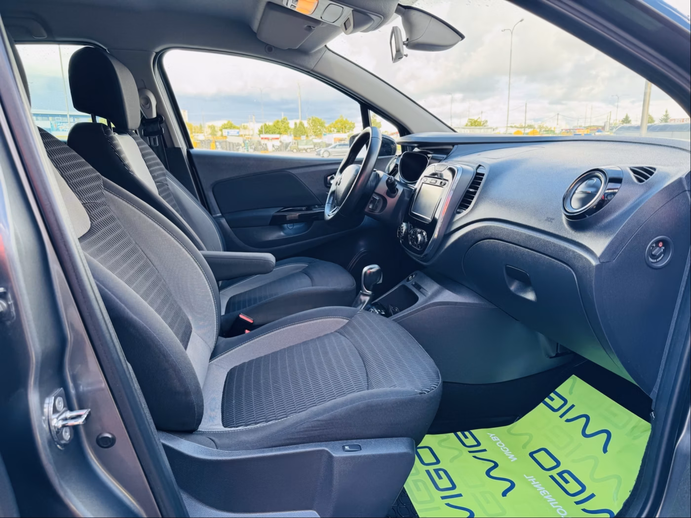 Renault Kaptur фото 8