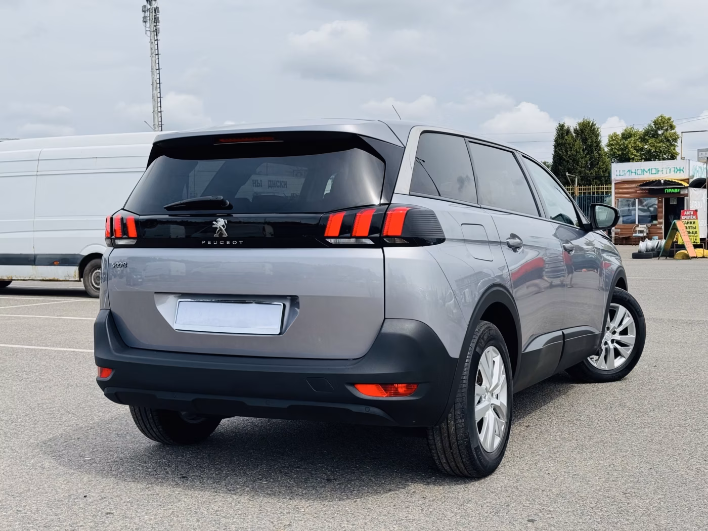 Peugeot 5008 фото 2