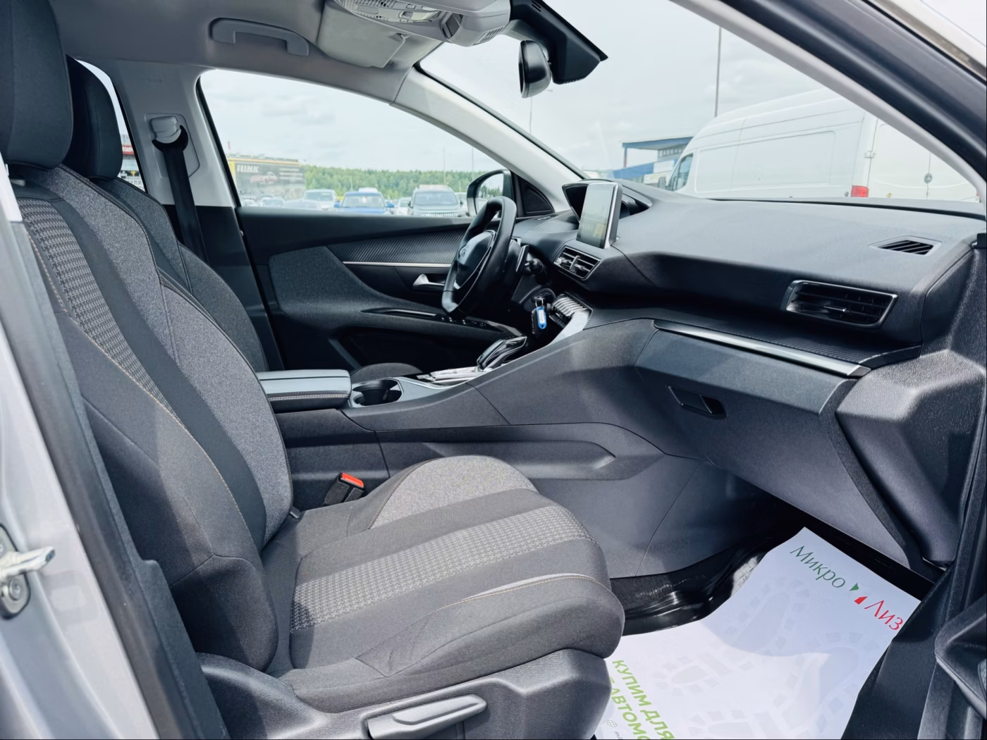 Peugeot 5008 фото 9