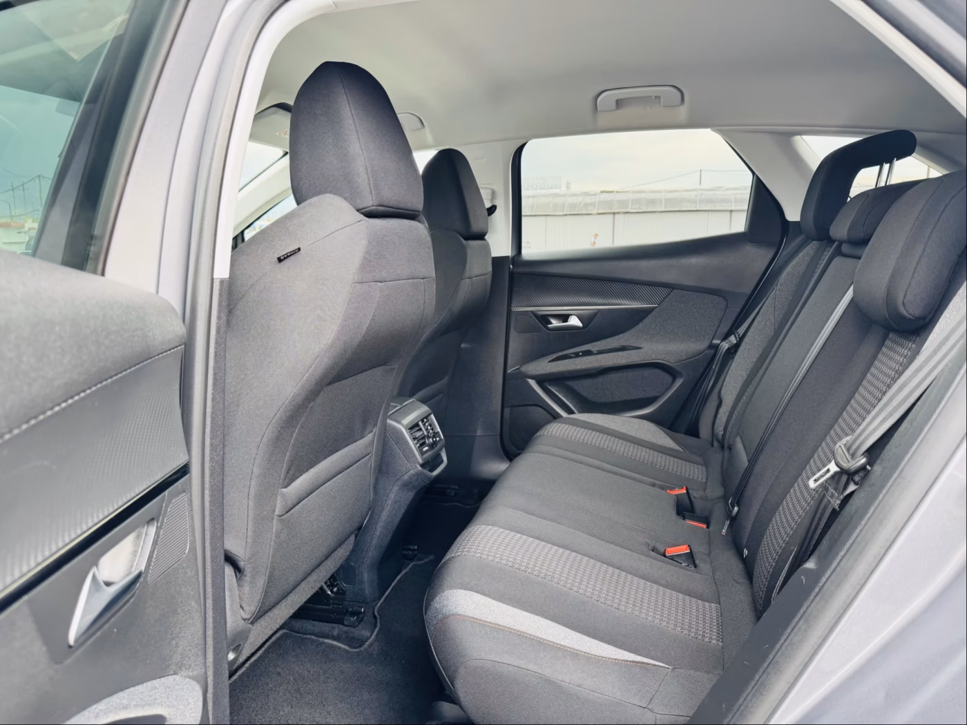 Peugeot 3008 фото 6